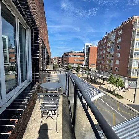 Lägenhet Magnifique Appartement, Hyper Centre De Dunkerque, Proche De La Gare Et Du Port, Ultra Equipe, Avec Balcon.